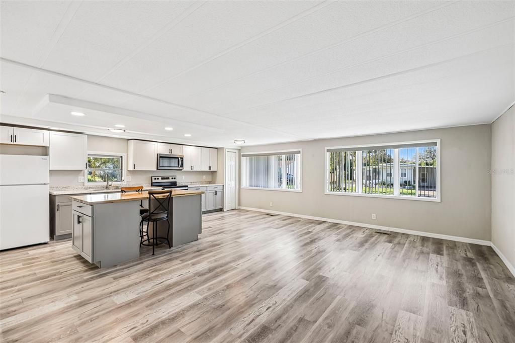 For Sale: $245,000 (3 beds, 2 baths, 1440 Square Feet)