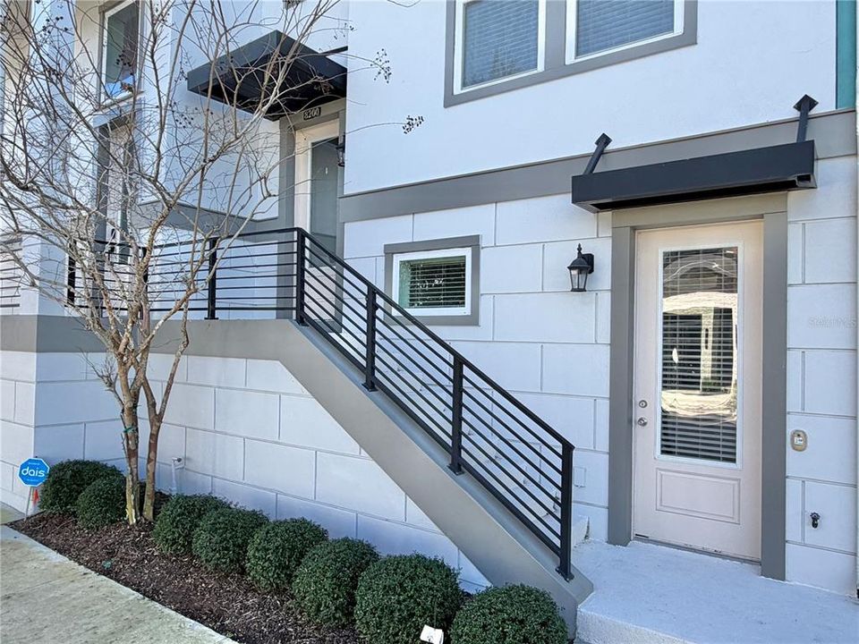 For Rent: $3,400 (4 beds, 3 baths, 2242 Square Feet)