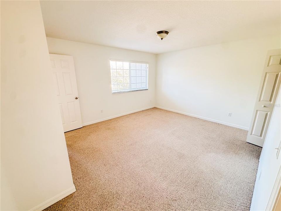 For Sale: $289,000 (2 beds, 2 baths, 1402 Square Feet)
