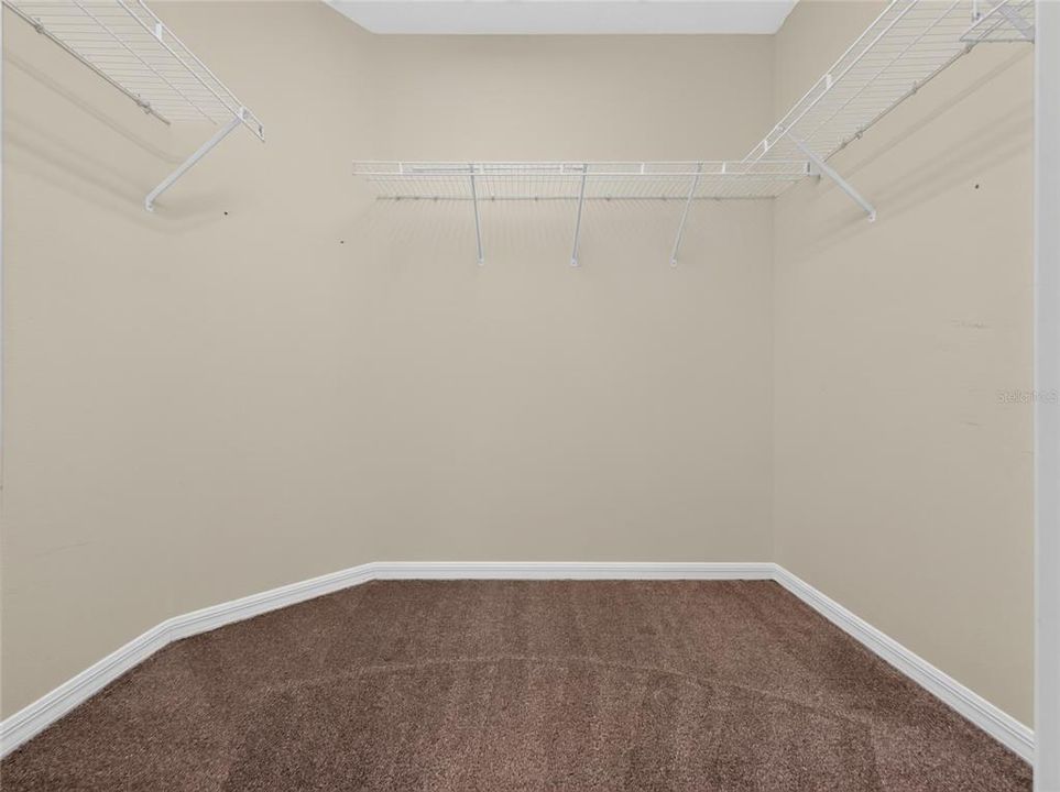 Active With Contract: $350,000 (3 beds, 2 baths, 1564 Square Feet)