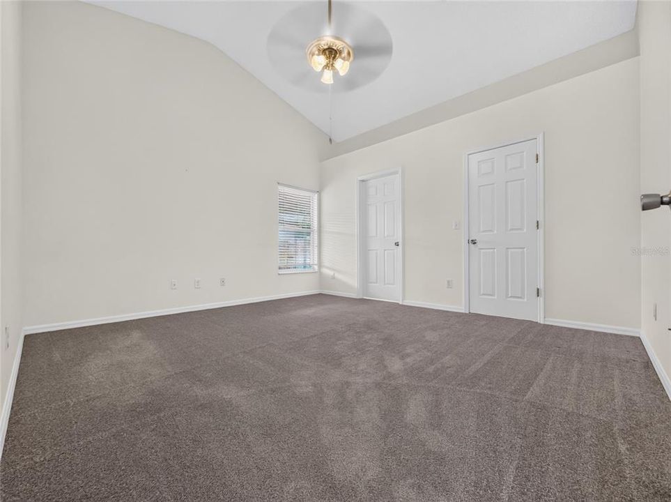 Active With Contract: $350,000 (3 beds, 2 baths, 1564 Square Feet)