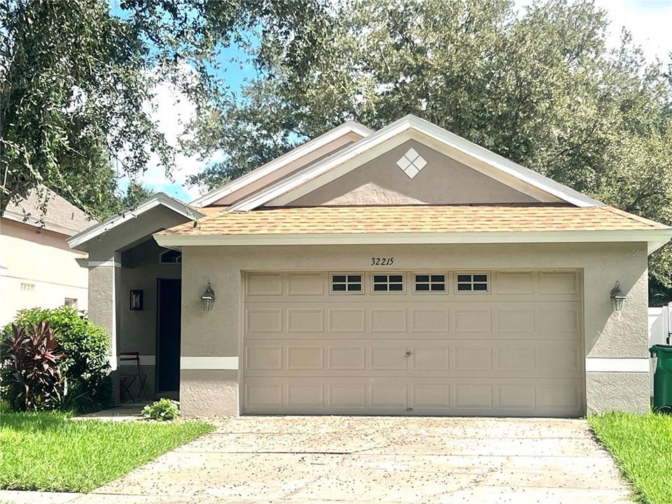 En Venta: $315,000 (3 camas, 2 baños, 1272 Pies cuadrados)