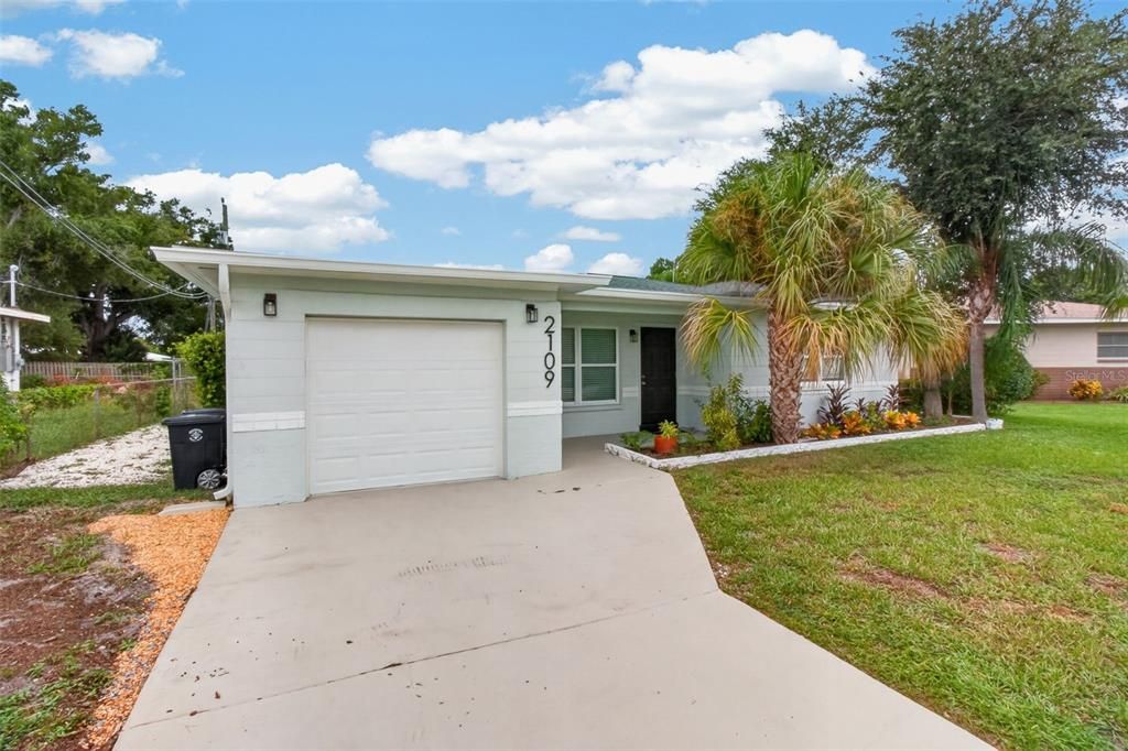 En Venta: $379,900 (2 camas, 1 baños, 1043 Pies cuadrados)