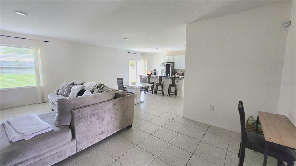 For Sale: $335,000 (4 beds, 2 baths, 1845 Square Feet)