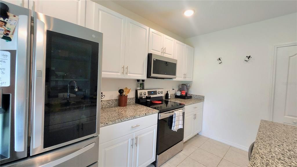 For Sale: $335,000 (4 beds, 2 baths, 1845 Square Feet)