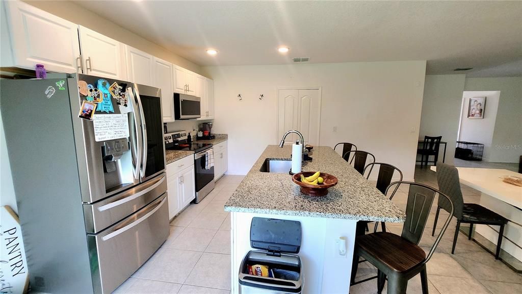 For Sale: $335,000 (4 beds, 2 baths, 1845 Square Feet)