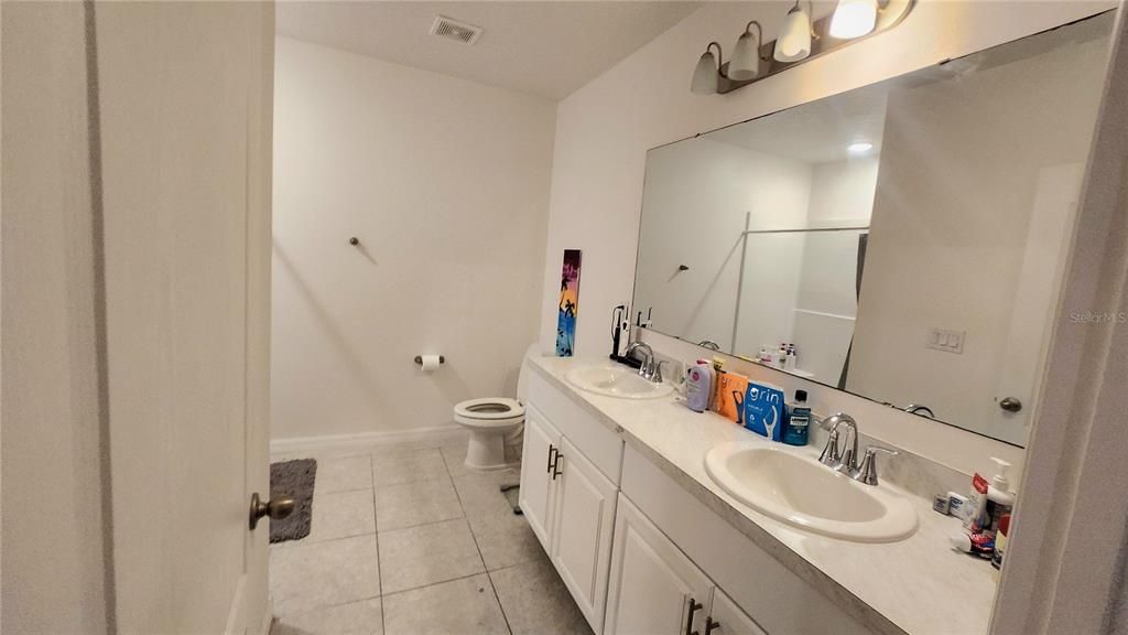 For Sale: $335,000 (4 beds, 2 baths, 1845 Square Feet)