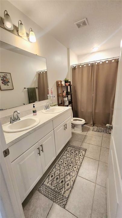 For Sale: $335,000 (4 beds, 2 baths, 1845 Square Feet)