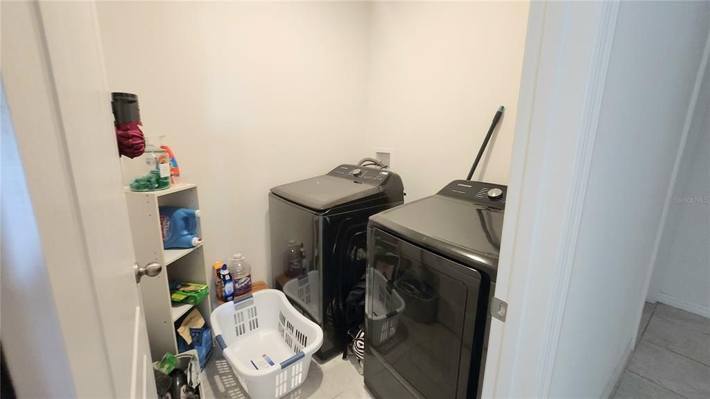 For Sale: $335,000 (4 beds, 2 baths, 1845 Square Feet)
