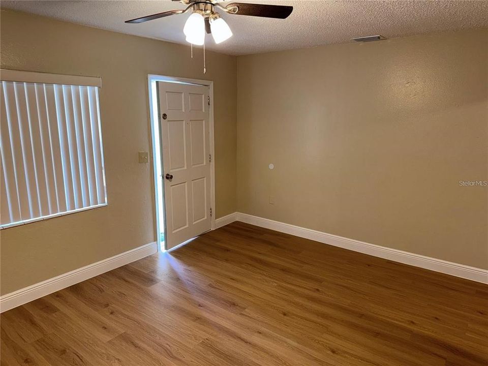For Rent: $1,750 (3 beds, 1 baths, 1014 Square Feet)