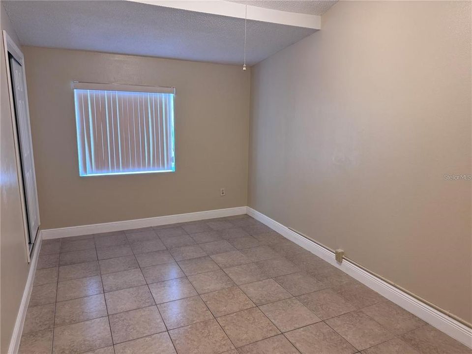 For Rent: $1,750 (3 beds, 1 baths, 1014 Square Feet)