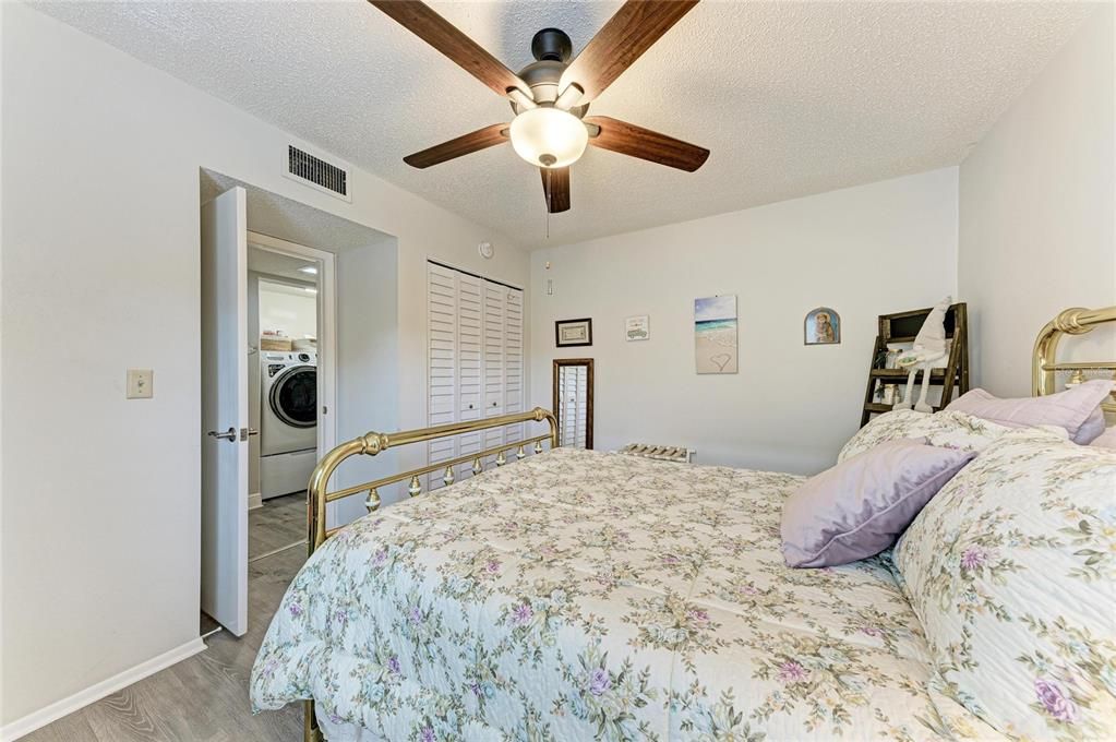 На продажу: $325,000 (3 спален, 2 ванн, 1440 Квадратных фут)