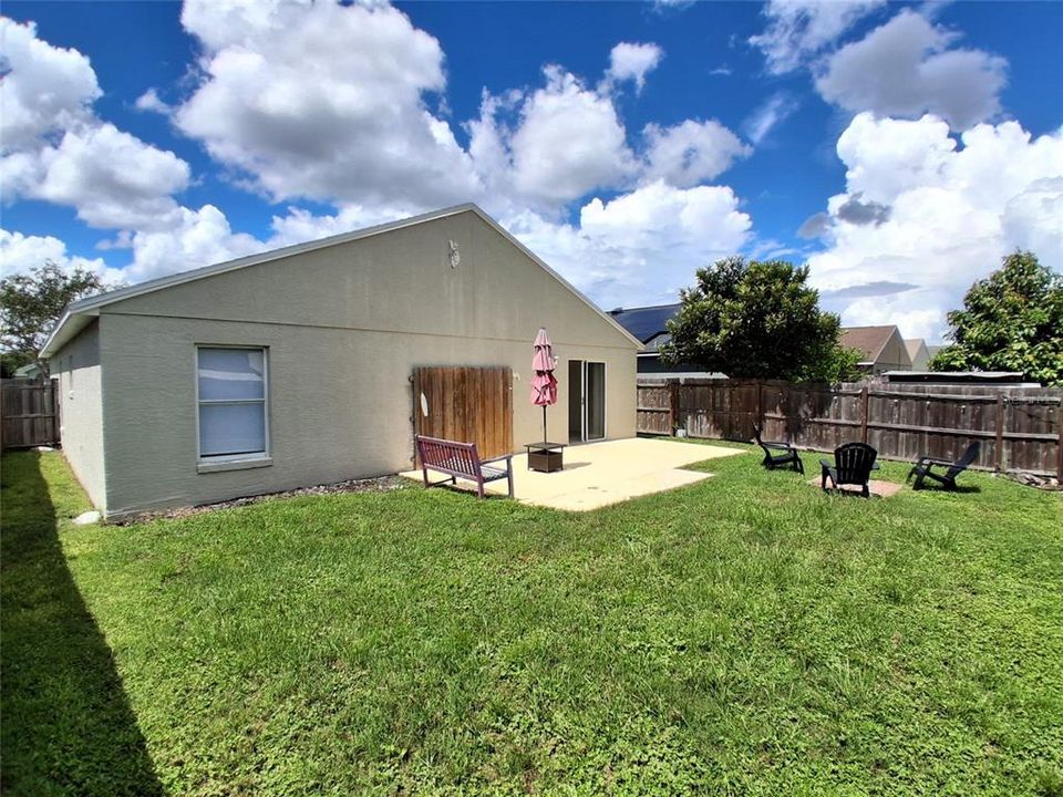 For Rent: $2,295 (3 beds, 2 baths, 1339 Square Feet)