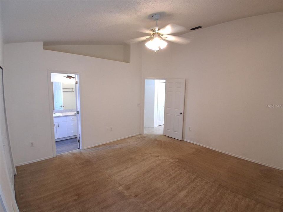 For Rent: $2,295 (3 beds, 2 baths, 1339 Square Feet)