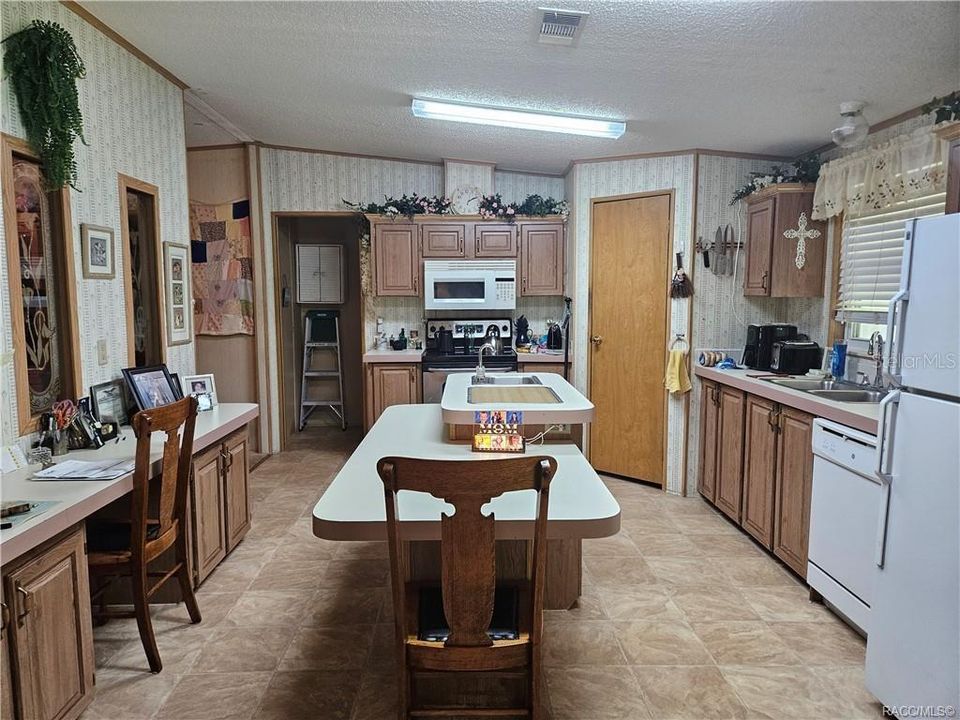 En Venta: $150,000 (3 camas, 2 baños, 1592 Pies cuadrados)