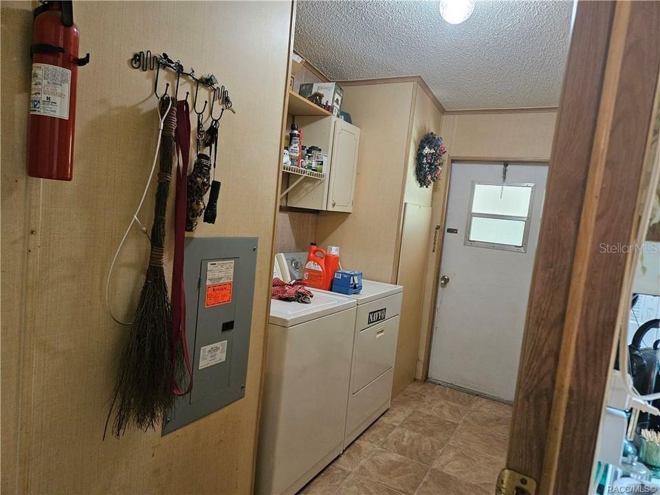 En Venta: $150,000 (3 camas, 2 baños, 1592 Pies cuadrados)