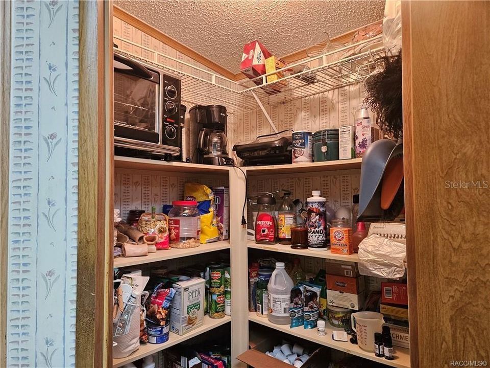 En Venta: $150,000 (3 camas, 2 baños, 1592 Pies cuadrados)