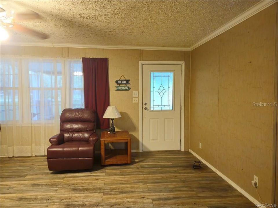 En Venta: $265,000 (4 camas, 2 baños, 2280 Pies cuadrados)