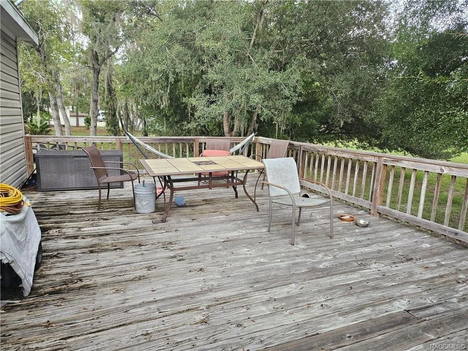 En Venta: $265,000 (4 camas, 2 baños, 2280 Pies cuadrados)