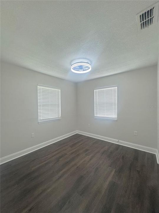 En Venta: $285,000 (2 camas, 1 baños, 810 Pies cuadrados)