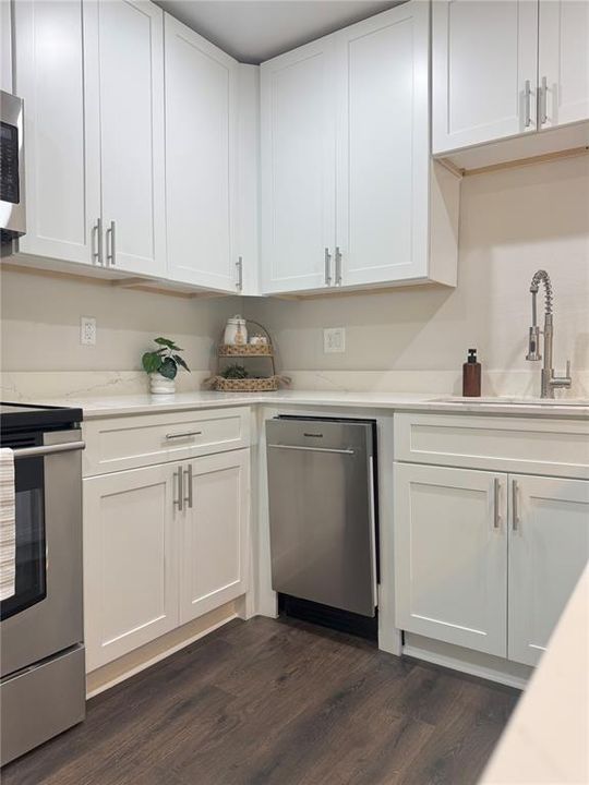 En Venta: $285,000 (2 camas, 1 baños, 810 Pies cuadrados)