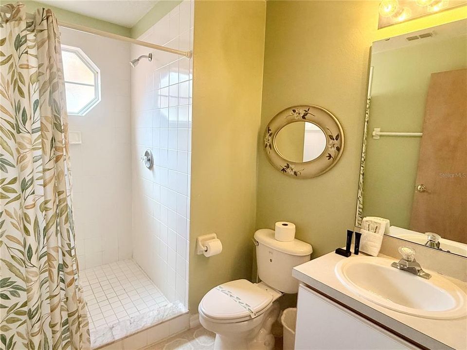 В аренду: $1,800 (3 спален, 2 ванн, 1357 Квадратных фут)