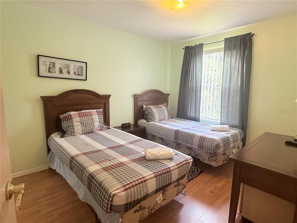 В аренду: $1,800 (3 спален, 2 ванн, 1357 Квадратных фут)