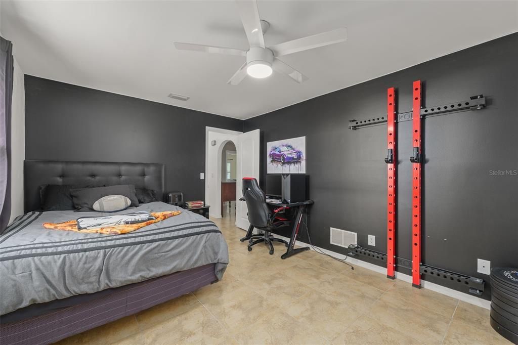 For Sale: $595,500 (3 beds, 3 baths, 2626 Square Feet)