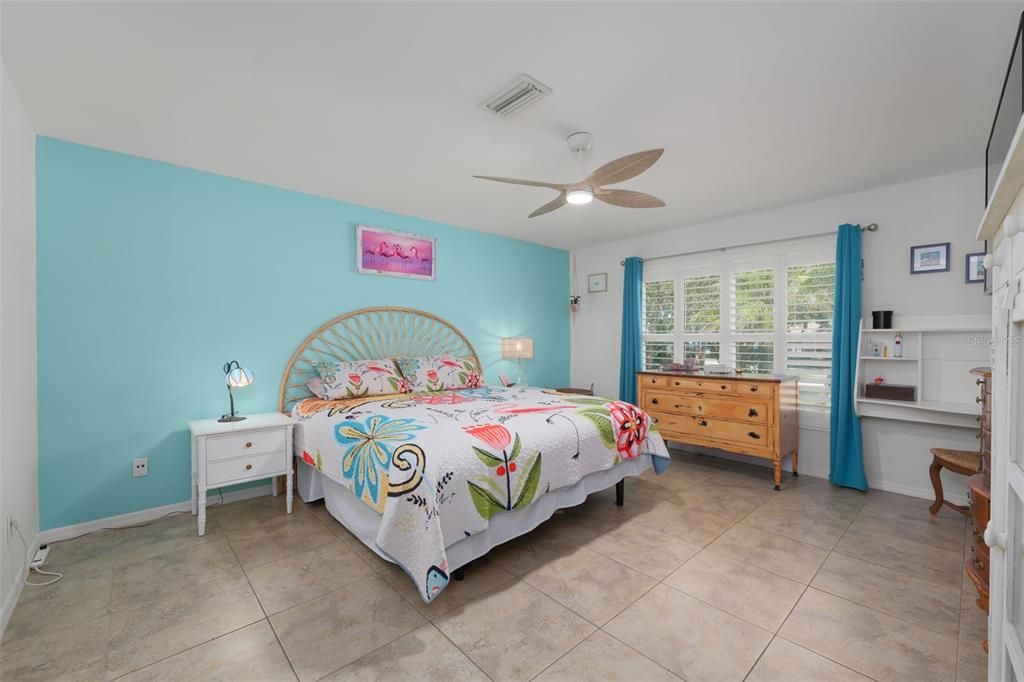 For Sale: $595,500 (3 beds, 3 baths, 2626 Square Feet)