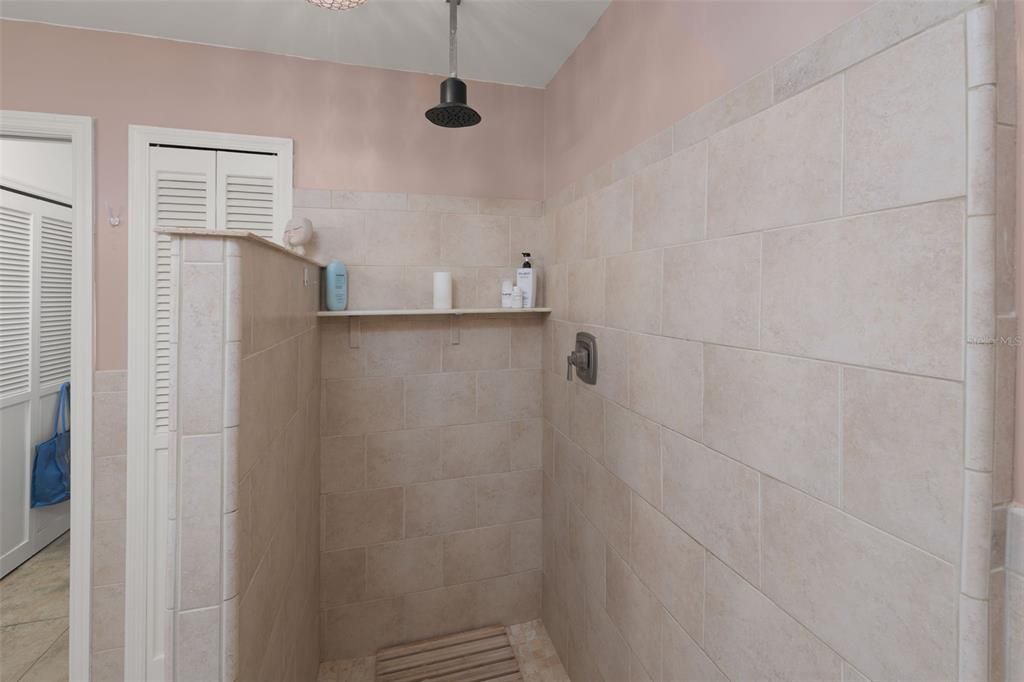 For Sale: $595,500 (3 beds, 3 baths, 2626 Square Feet)