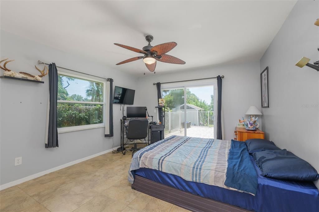 For Sale: $595,500 (3 beds, 3 baths, 2626 Square Feet)
