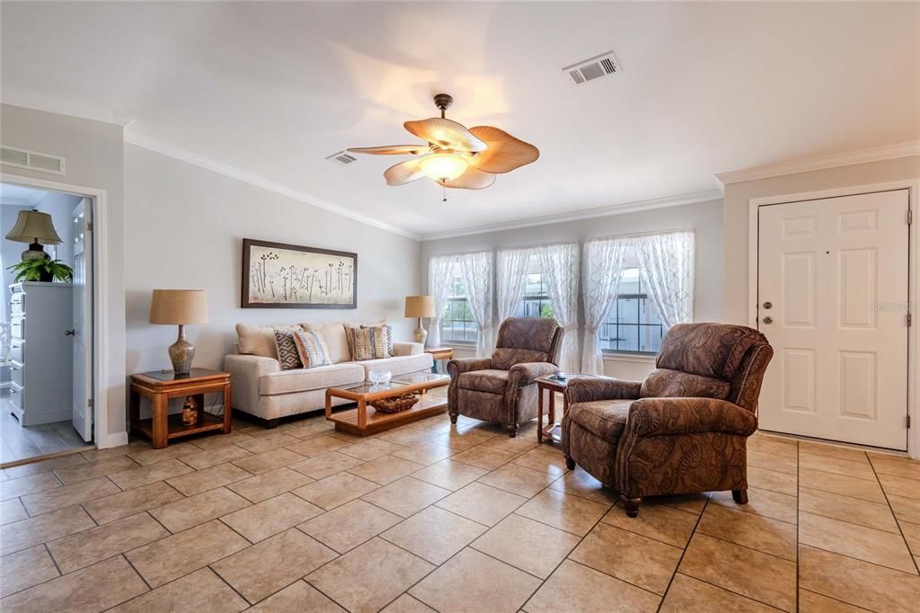 For Sale: $259,900 (3 beds, 2 baths, 1512 Square Feet)