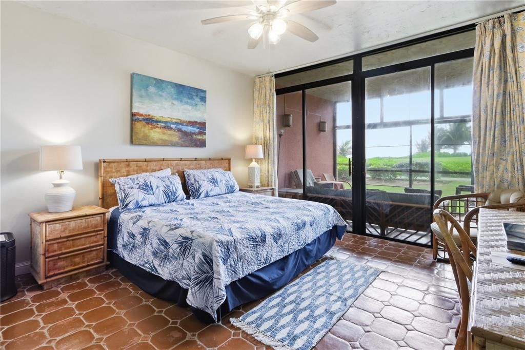 For Sale: $395,000 (2 beds, 2 baths, 1391 Square Feet)