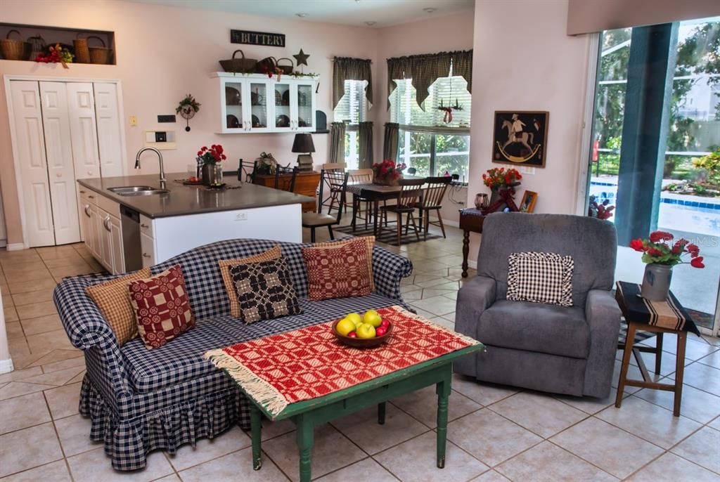 For Sale: $559,000 (4 beds, 2 baths, 2676 Square Feet)