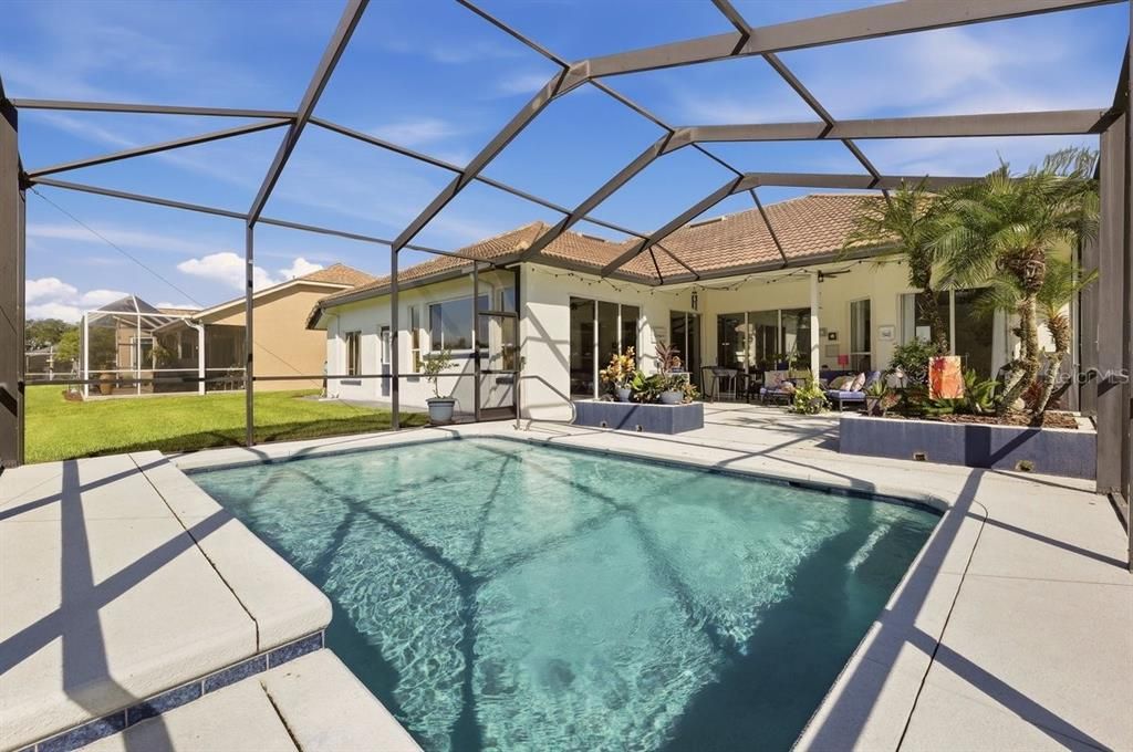 For Sale: $434,900 (3 beds, 2 baths, 2104 Square Feet)