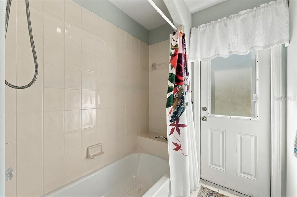 For Sale: $434,900 (3 beds, 2 baths, 2104 Square Feet)