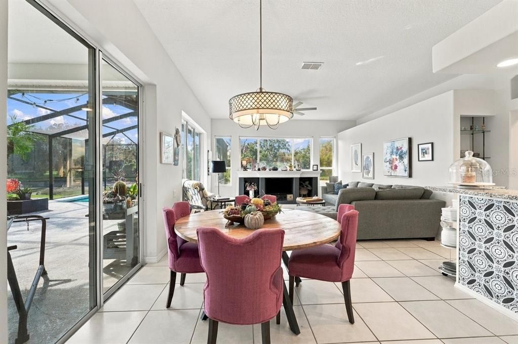 For Sale: $434,900 (3 beds, 2 baths, 2104 Square Feet)