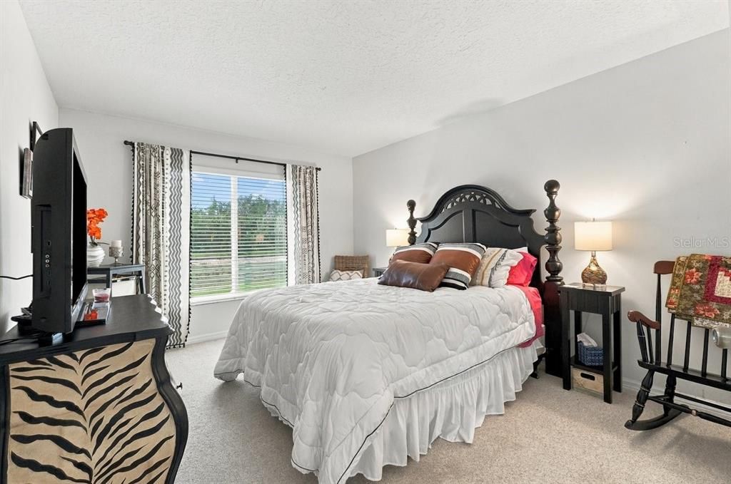 For Sale: $434,900 (3 beds, 2 baths, 2104 Square Feet)