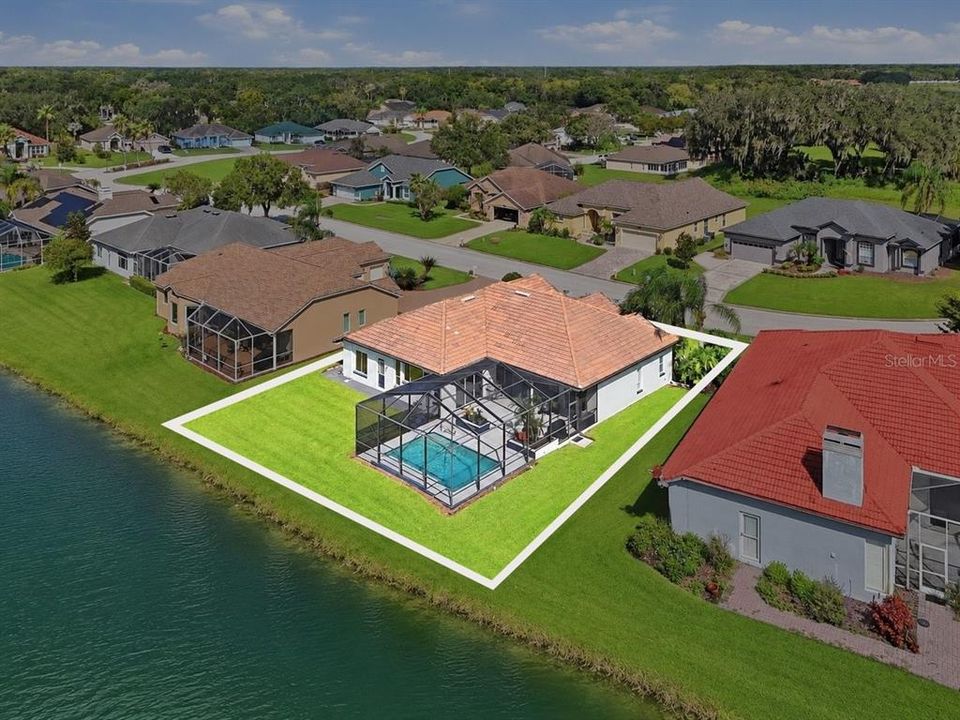 For Sale: $434,900 (3 beds, 2 baths, 2104 Square Feet)