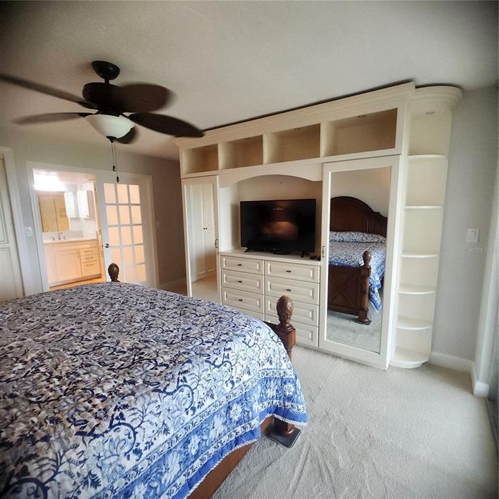 En Venta: $670,000 (2 camas, 2 baños, 1561 Pies cuadrados)