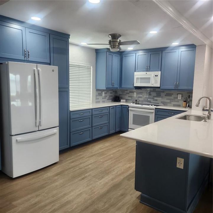 En Venta: $670,000 (2 camas, 2 baños, 1561 Pies cuadrados)