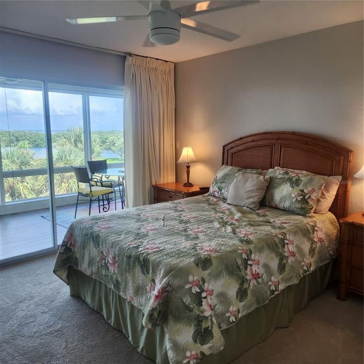 En Venta: $670,000 (2 camas, 2 baños, 1561 Pies cuadrados)