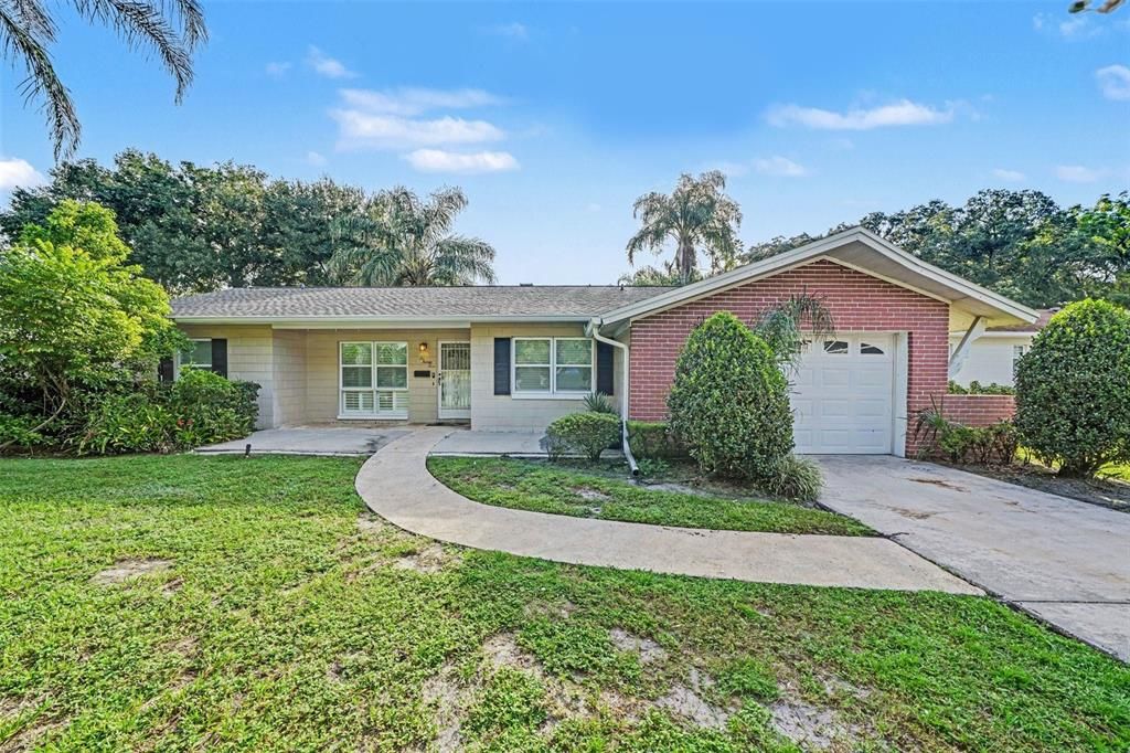 For Sale: $549,000 (3 beds, 2 baths, 1335 Square Feet)