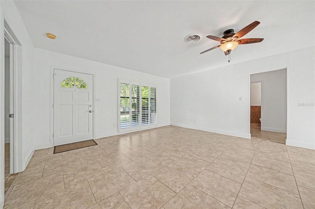 For Sale: $549,000 (3 beds, 2 baths, 1335 Square Feet)
