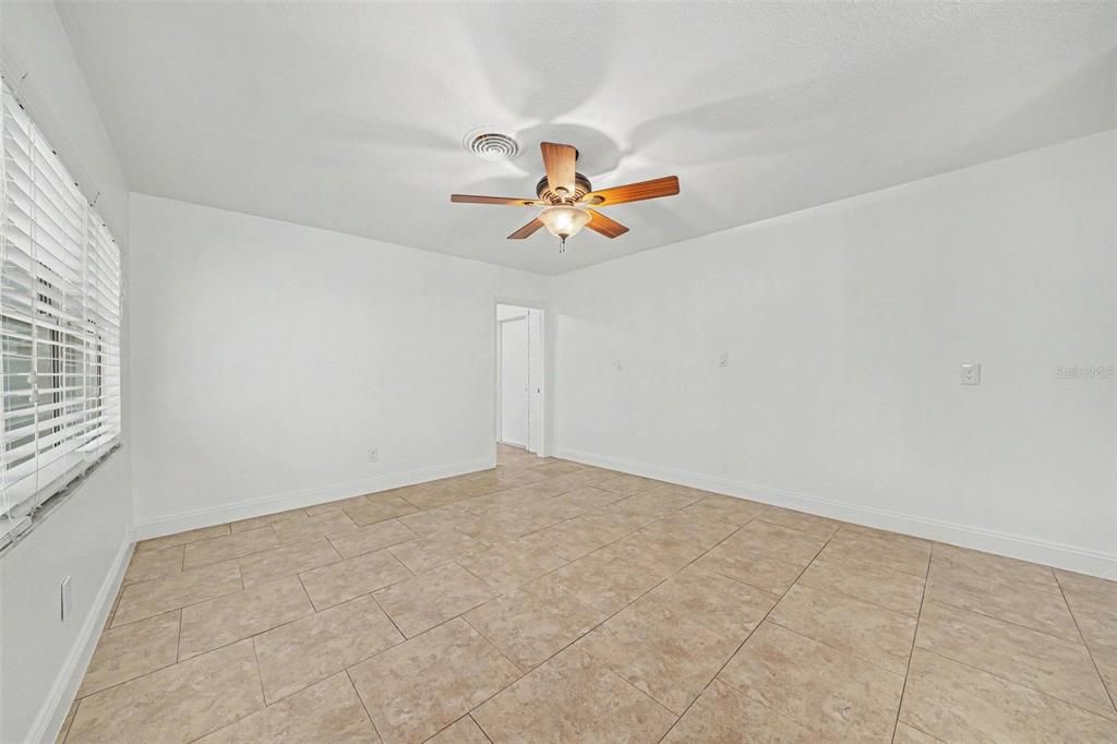 For Sale: $549,000 (3 beds, 2 baths, 1335 Square Feet)