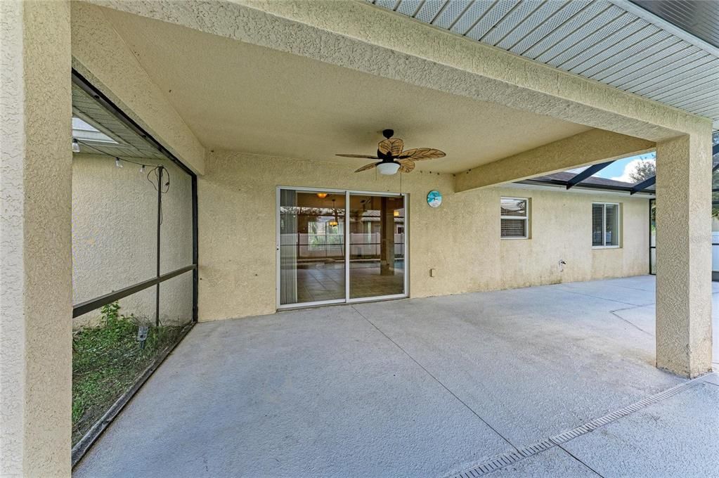 For Sale: $425,000 (3 beds, 2 baths, 1417 Square Feet)