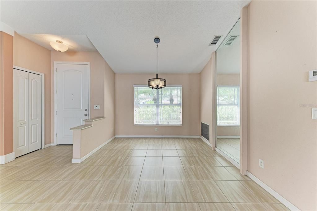 For Sale: $425,000 (3 beds, 2 baths, 1417 Square Feet)