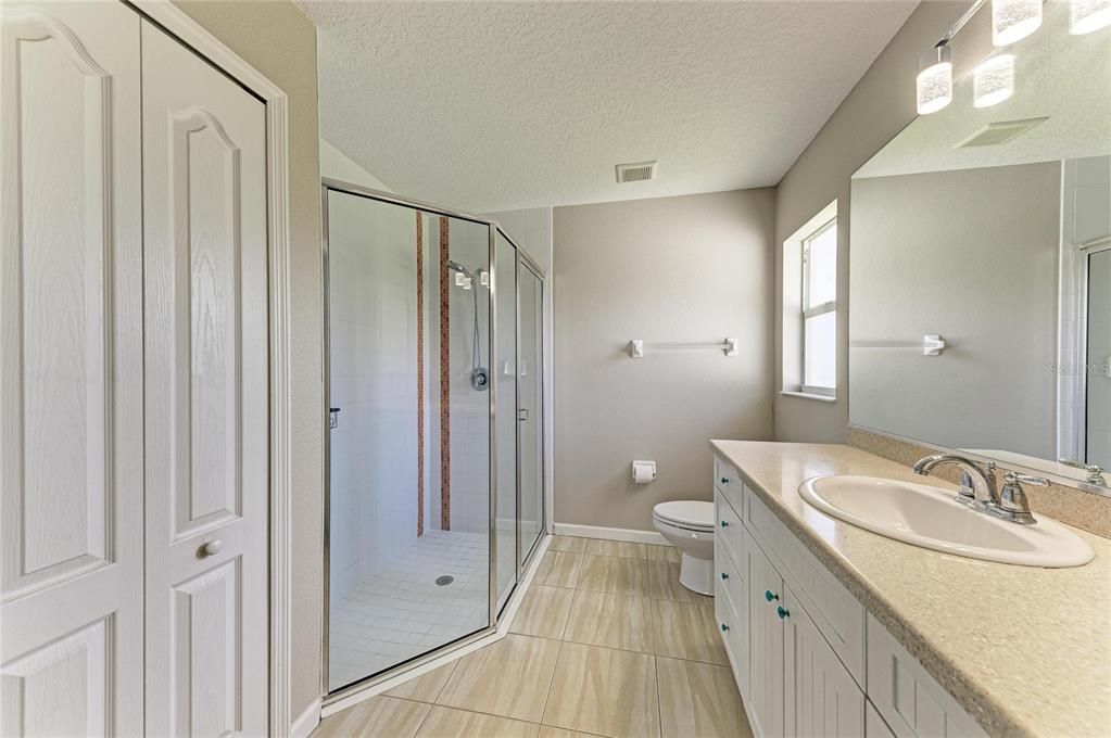 For Sale: $425,000 (3 beds, 2 baths, 1417 Square Feet)