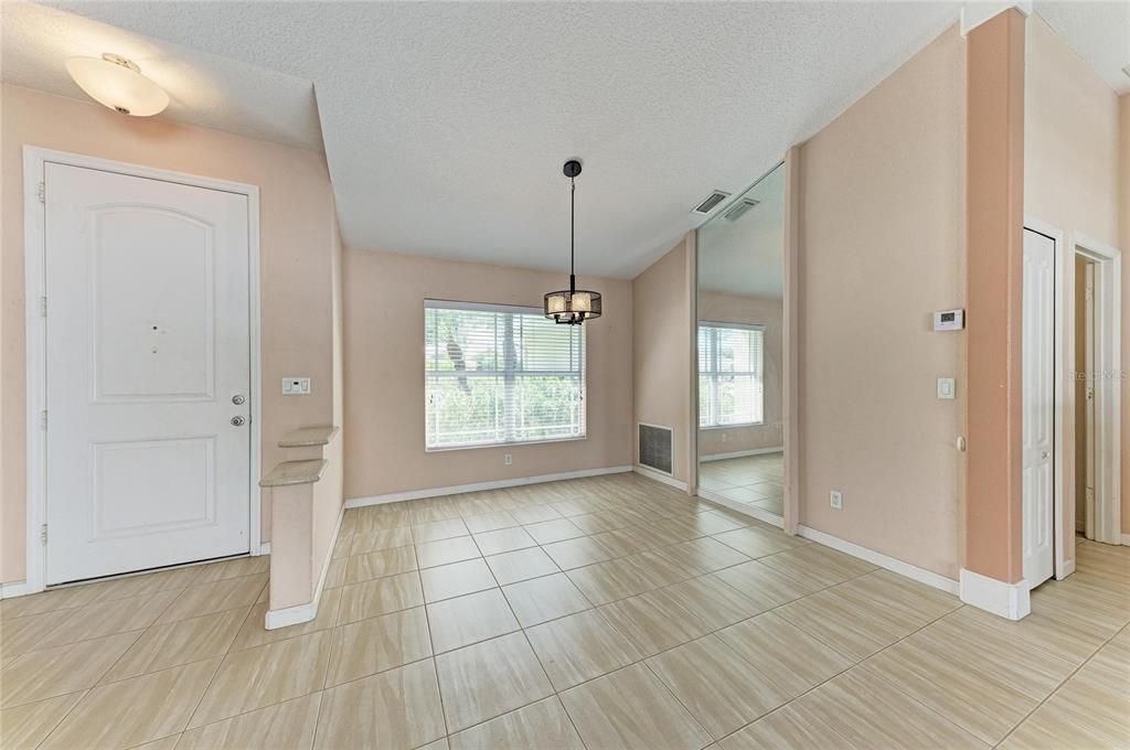 For Sale: $425,000 (3 beds, 2 baths, 1417 Square Feet)