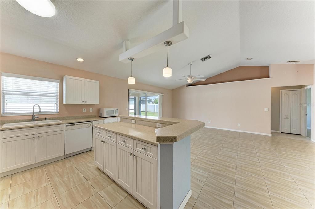 For Sale: $425,000 (3 beds, 2 baths, 1417 Square Feet)